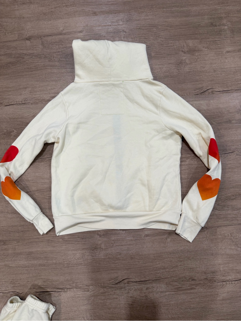 Aviator Nation Heart Fade - Vintage White - Small — image 6 of 7